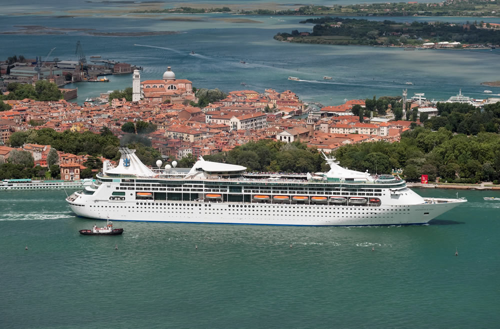 Grandeur of the Seas