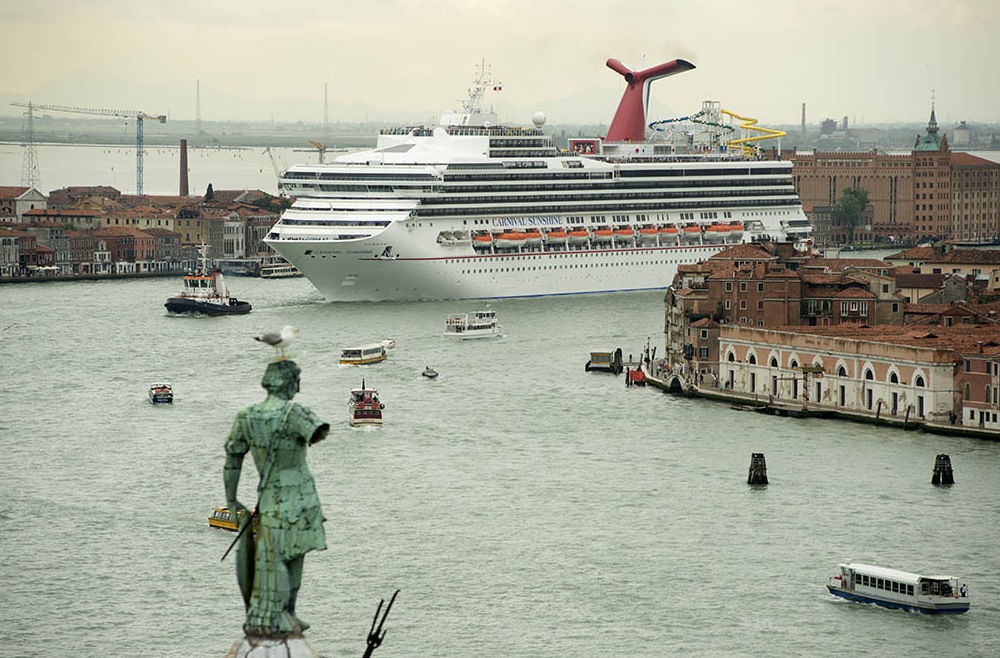 Carnival Sunshine