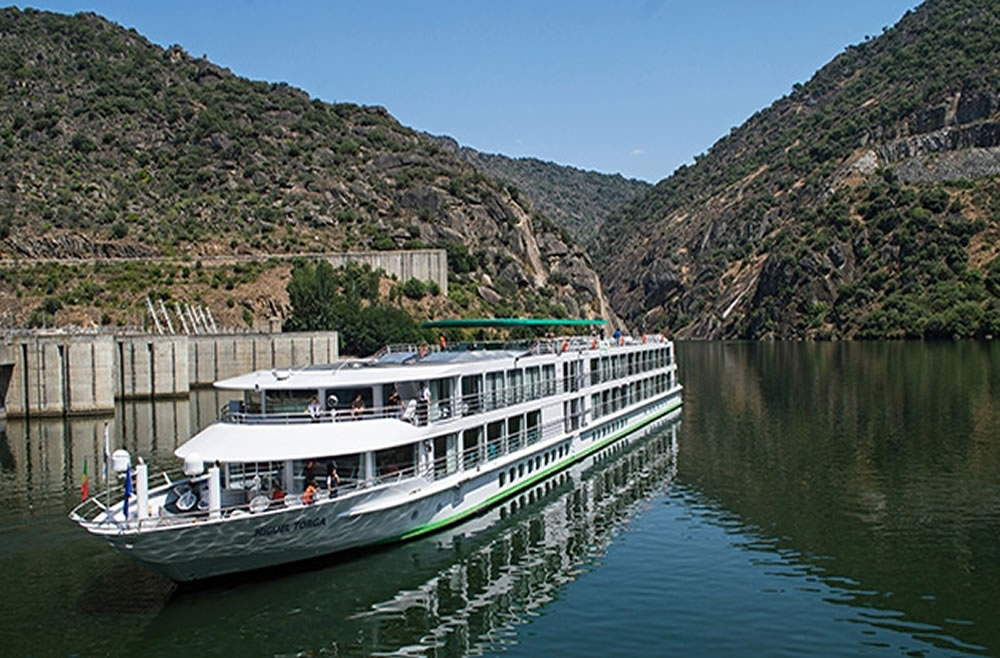 MS Miguel Torga