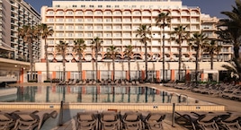 Qawra Palace Resort & Spa