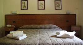 Hotel Pausania Inn