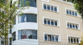 Rey Palace Hotel