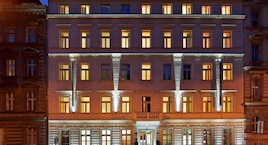 Red & Blue Design Hotel Prague
