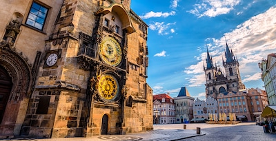 Praga con tour panorámico con guía y visita al Castillo