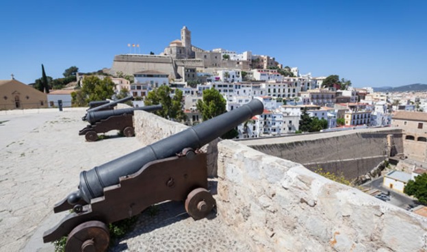 Ibiza: Abierto por vacaciones