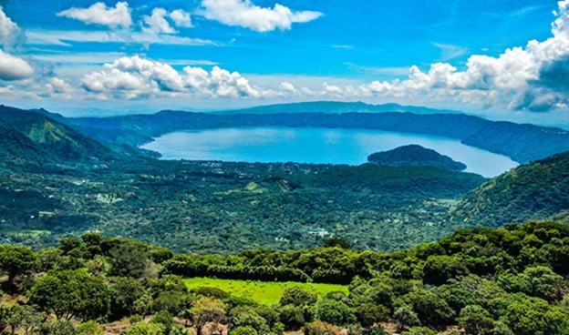 El Salvador: Tierra de anfitriones